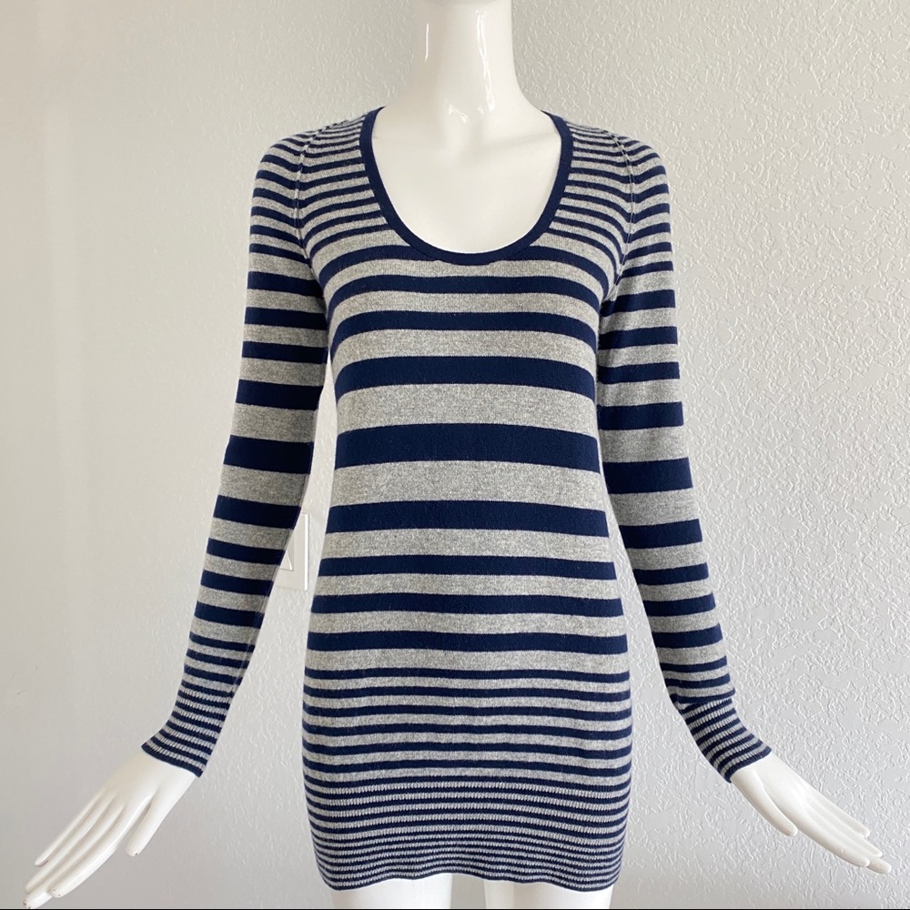 Theory navy gray striped cashmere sweater